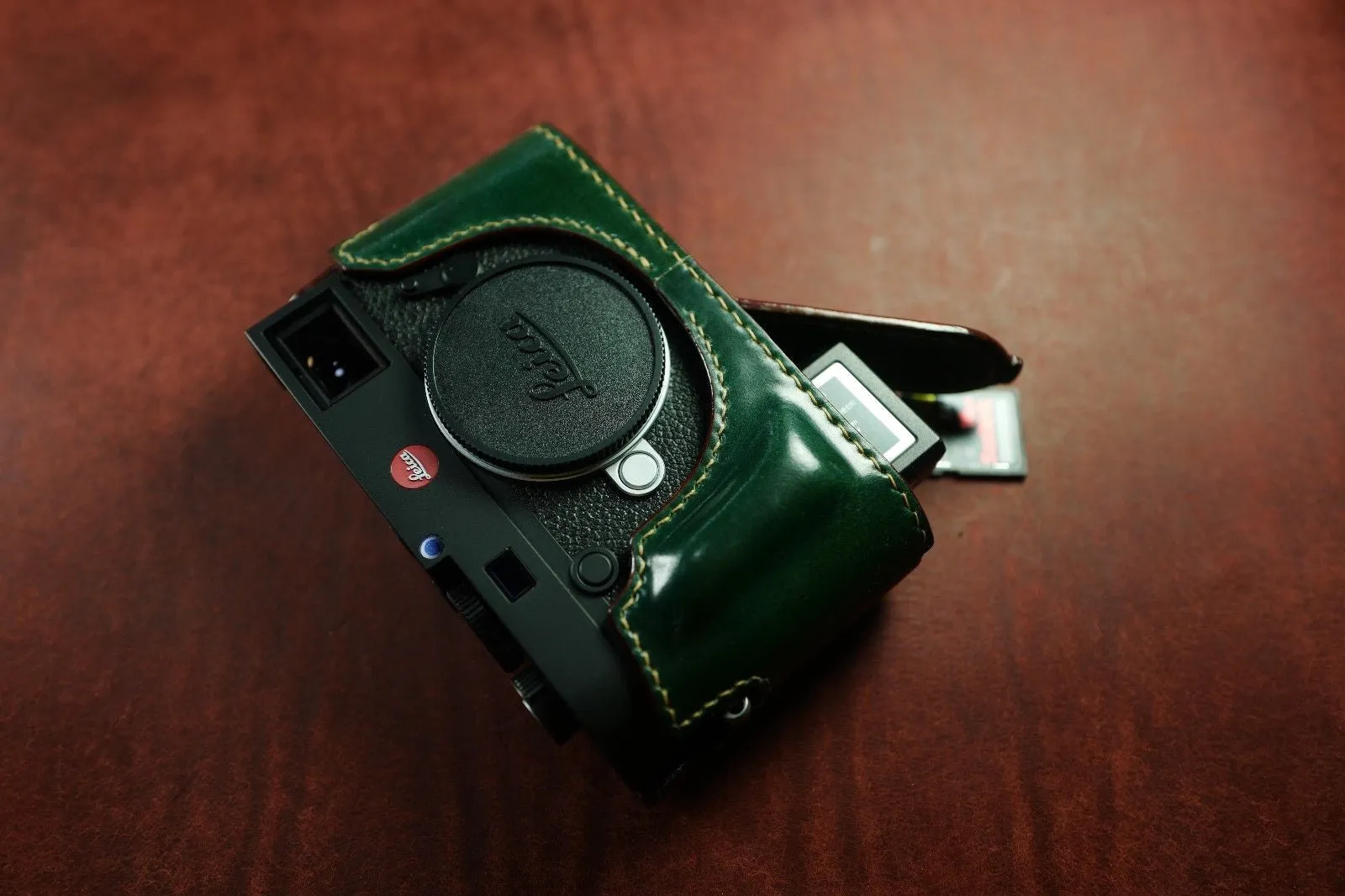 Arte di Mano Half Case for Leica M10 with Battery Access Door - Minerva Black with Black Stitching
