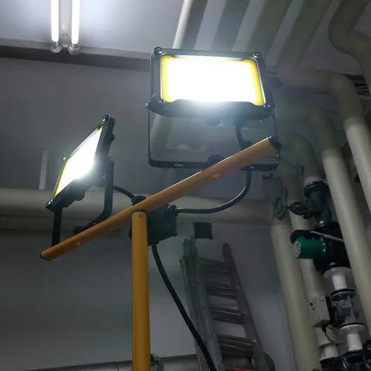 Brennenstuhl JARO DUO 4003 T LED Light Tripod 2 x 1870lm 20W IP65