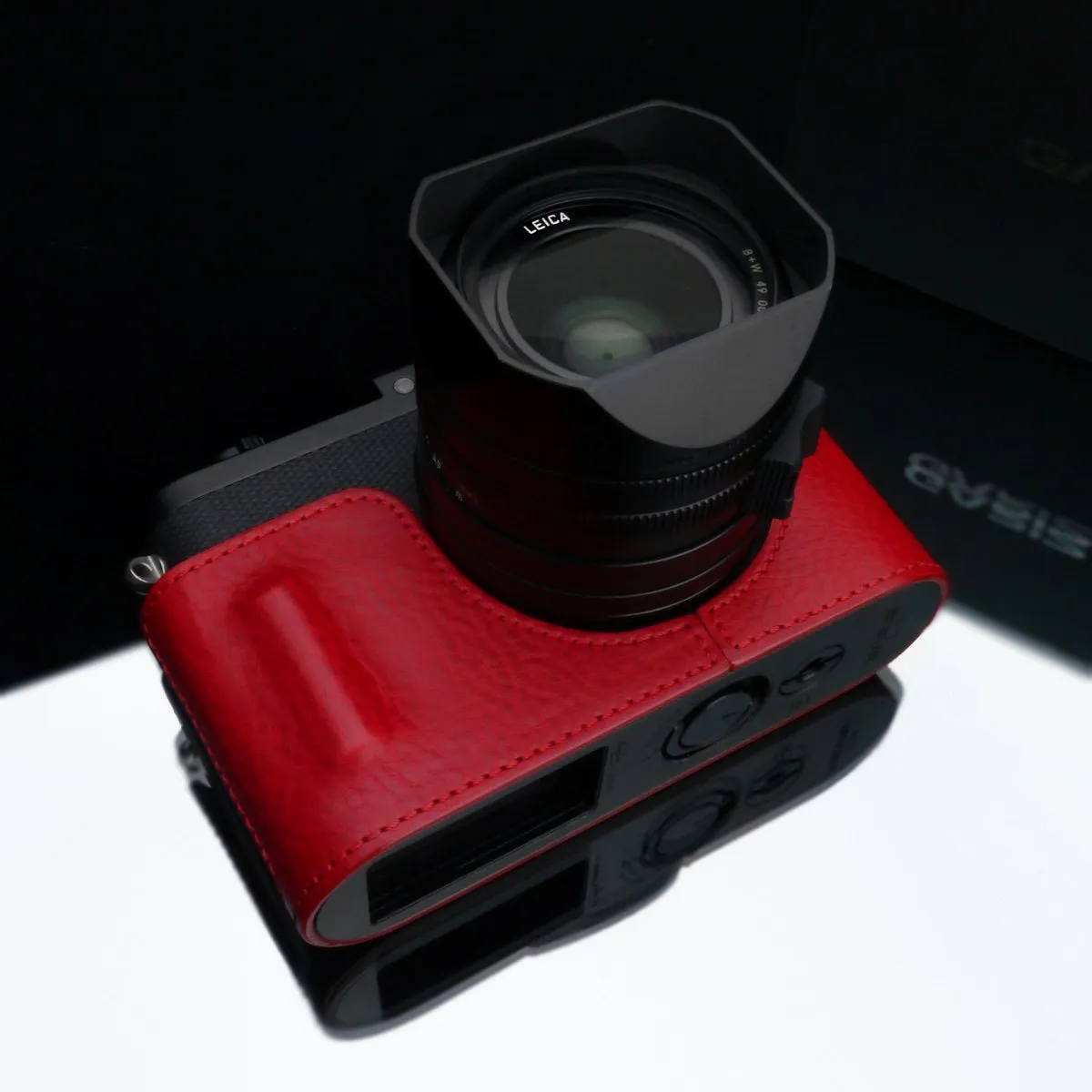 Stylish Gariz Red Leather Half Case for Leica Q & Q-P Camera - High-Quality & Durable