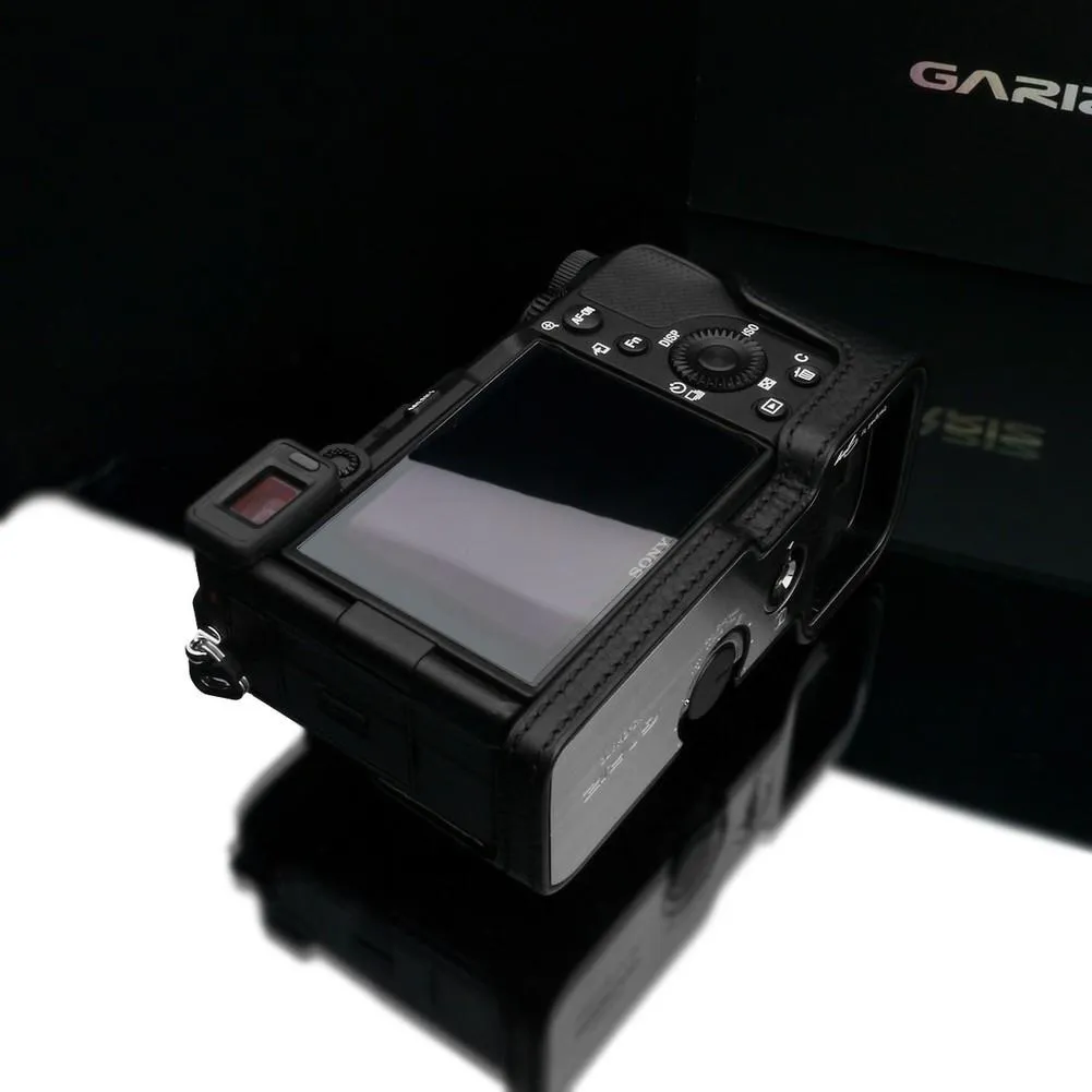 Gariz XS-CHA7CBK Black Leather Camera Half Case for Sony A7C