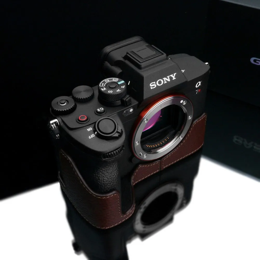 Gariz XS-CHA7RM5BR Half Leather Case for Sony A7RM5 / A7RV (Brown)