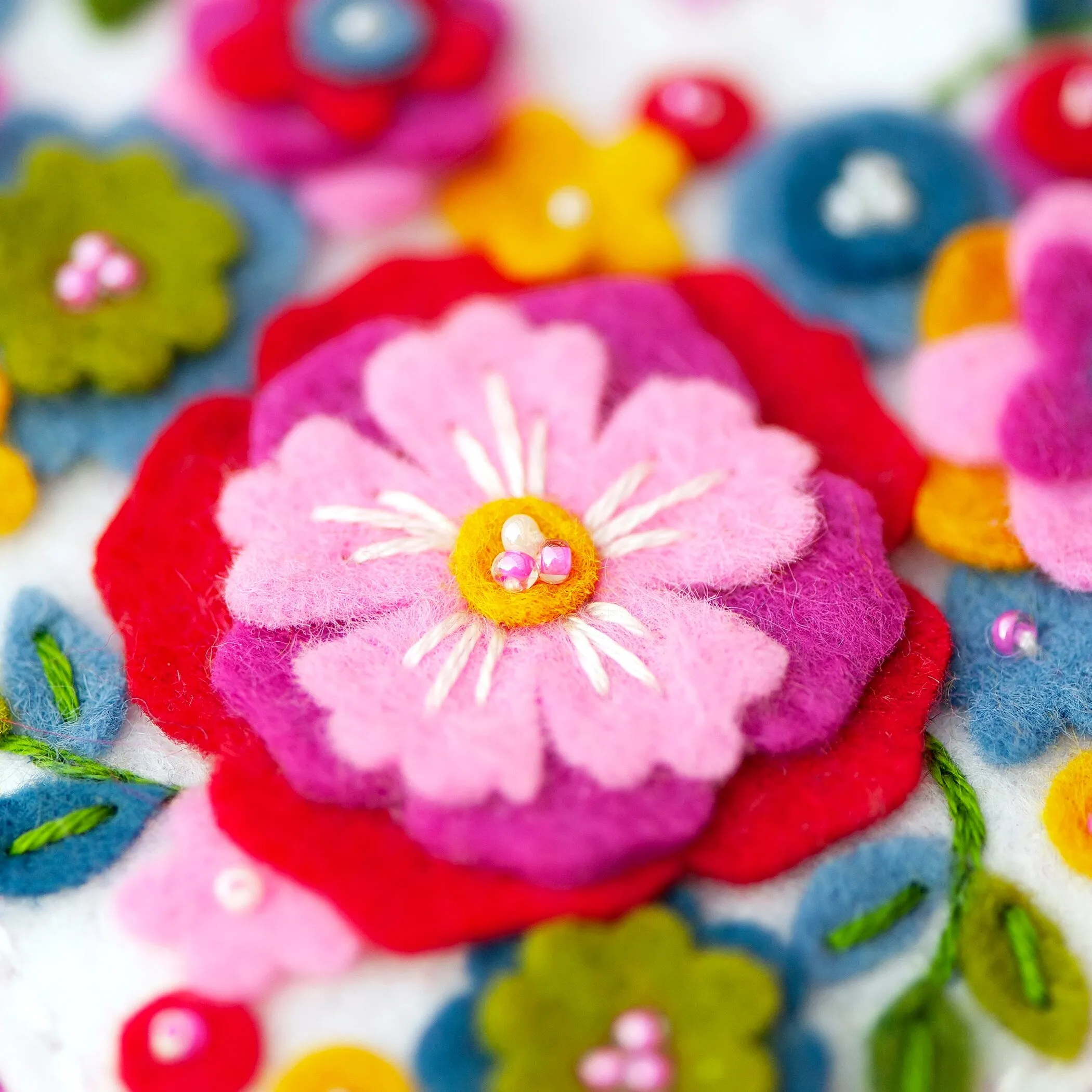 Heart And Home Wool Felt Ornaments Supply Kit