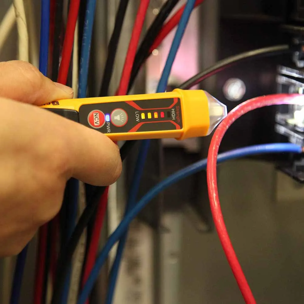 Klein NCVT-3P Non-Contact Voltage Tester, 1000V, with Flashlight
