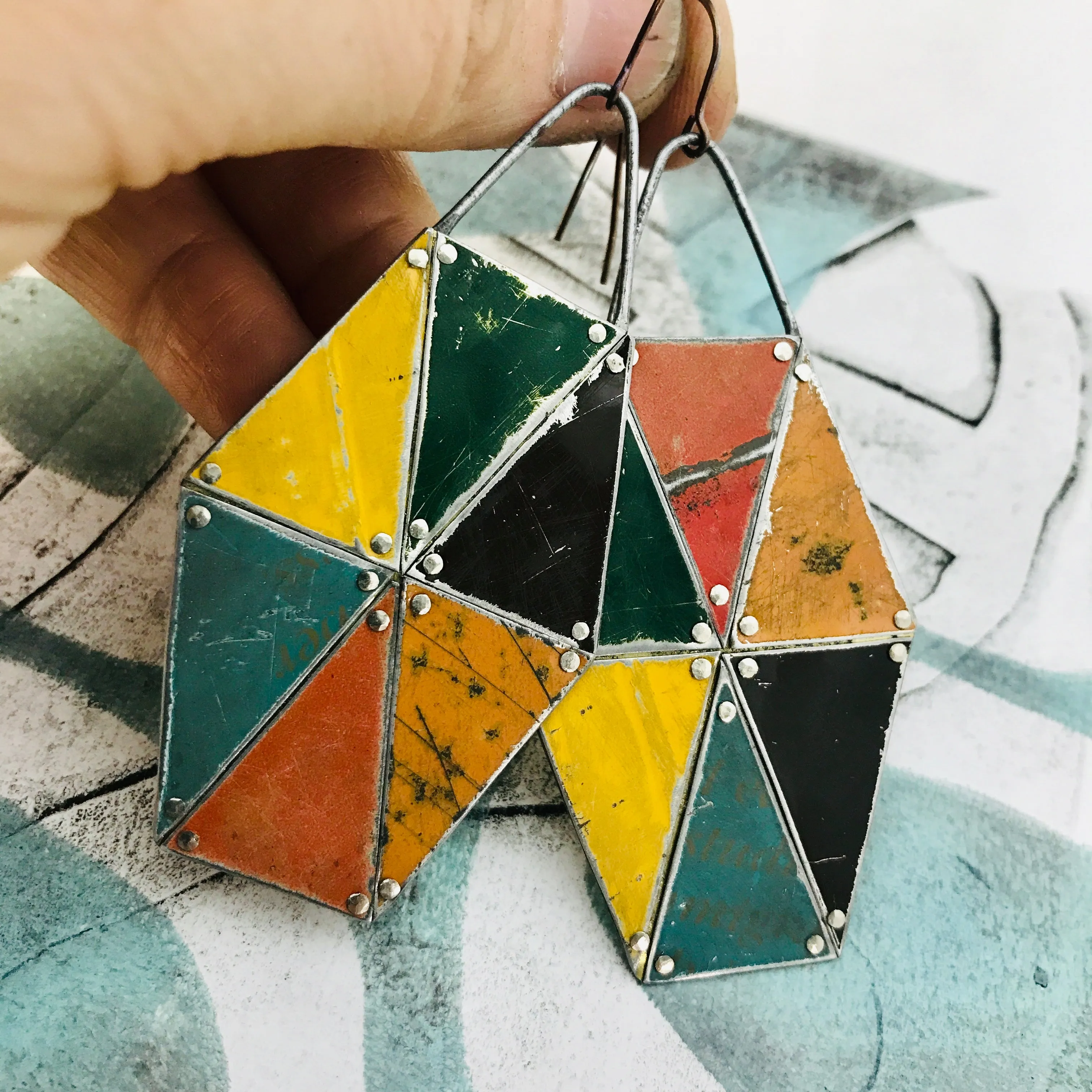 Le Cirque Tesserae Arched Wire Tin Earrings