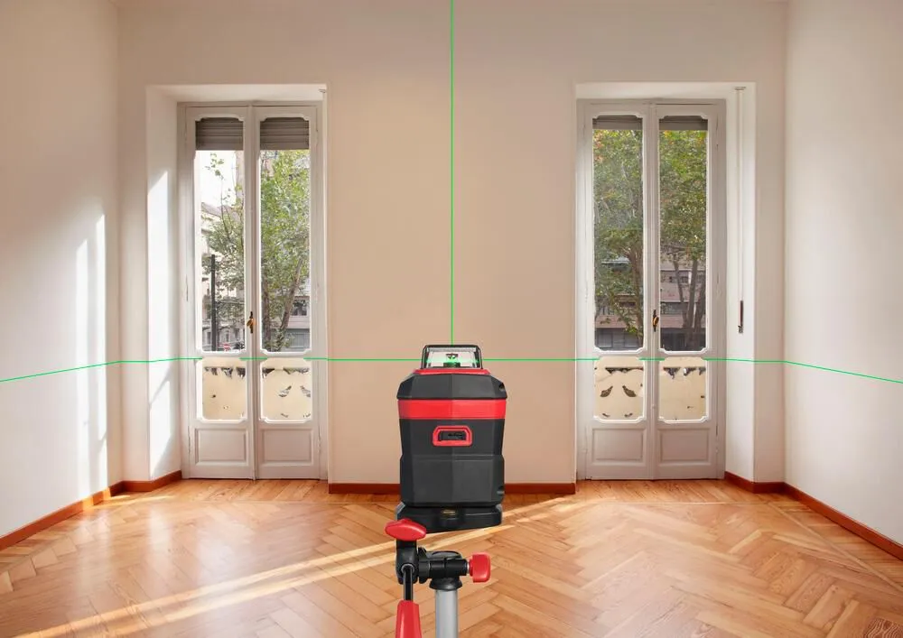 SKIL Green Cross Line Laser Self Leveling 360 Degree with Tripod
