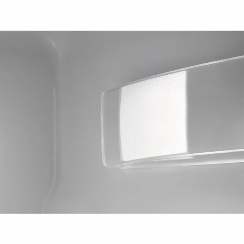 Zanussi 70/30 No Frost 253L Integrated Fridge Freezer | ZNNN18ES3